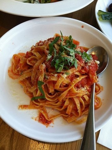 茴香香肠茄味面