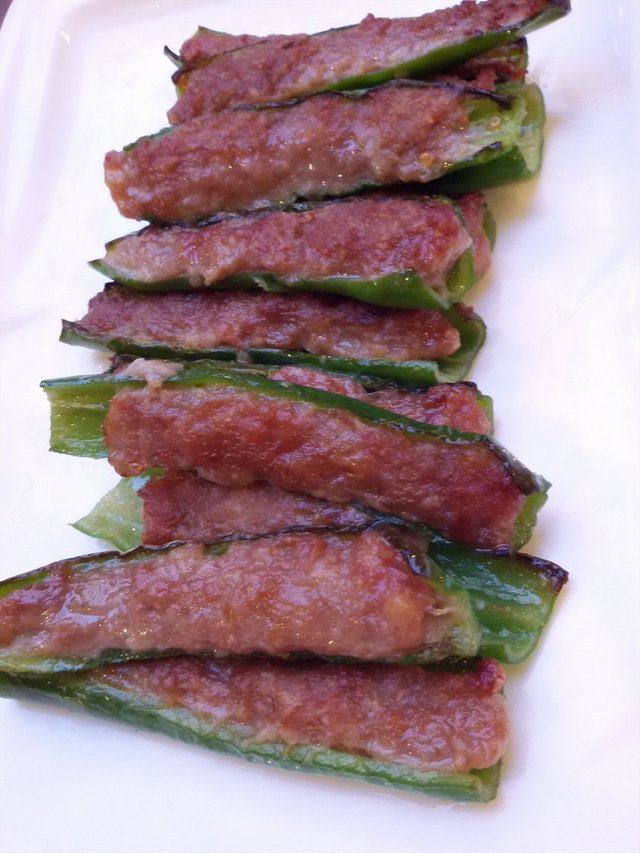 尖椒酿肉