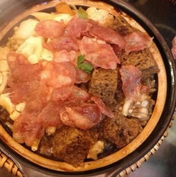 腊味煲仔饭