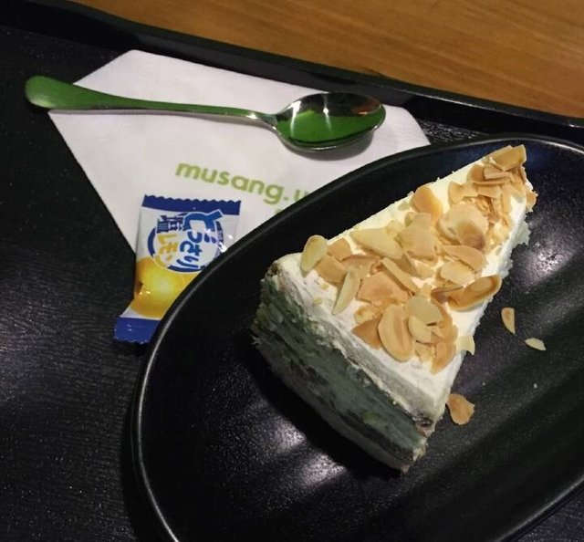 榴莲千层蛋糕