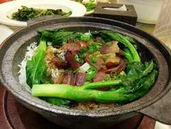 腊味煲仔饭