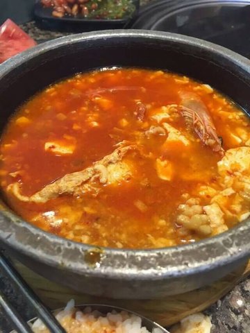 海鲜豆腐汤