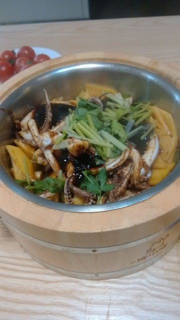 鱿鱼焖锅