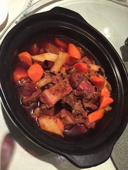 砂锅红焖牛肉