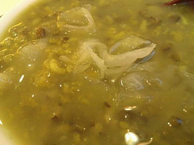 银耳绿豆粥
