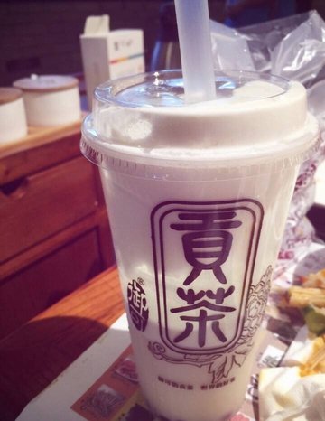 奶盖奶茶