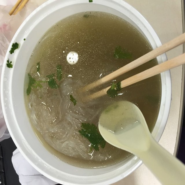 牛肉粉丝汤  13元