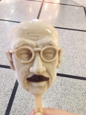 冰淇淋