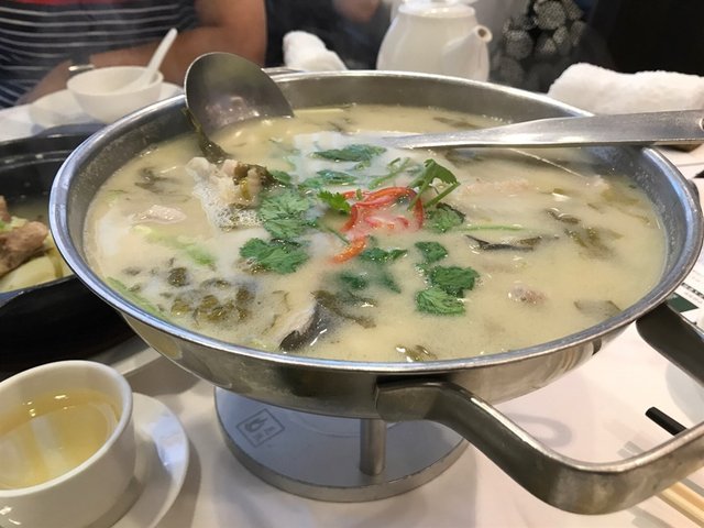 酸菜煮魚