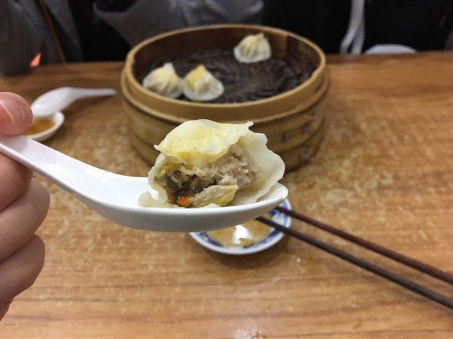 蟹粉鮮肉小籠包（一籠12隻）