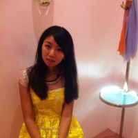 吃货小美女