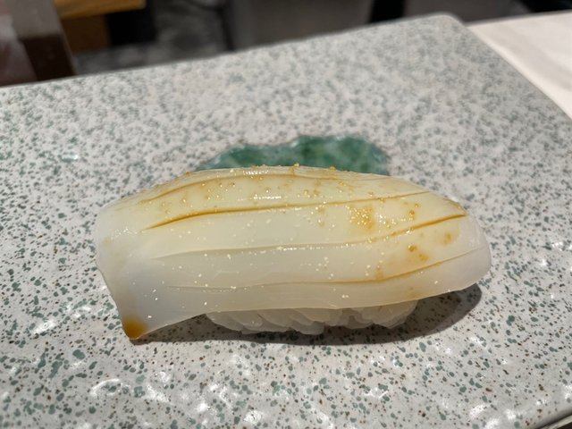 紋甲魷魚壽司