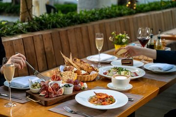 香坊用餐2