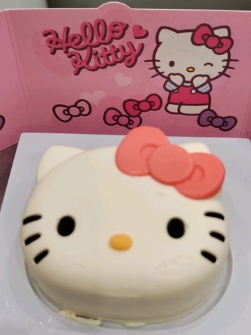 Hello Kitty 慕斯蛋糕