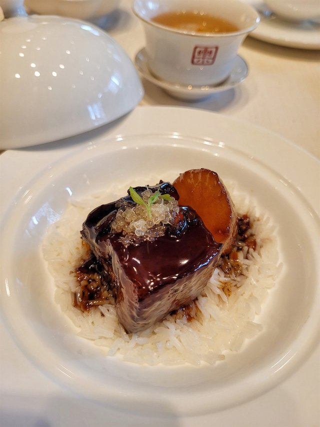 香樂園紅燒肉配指橙