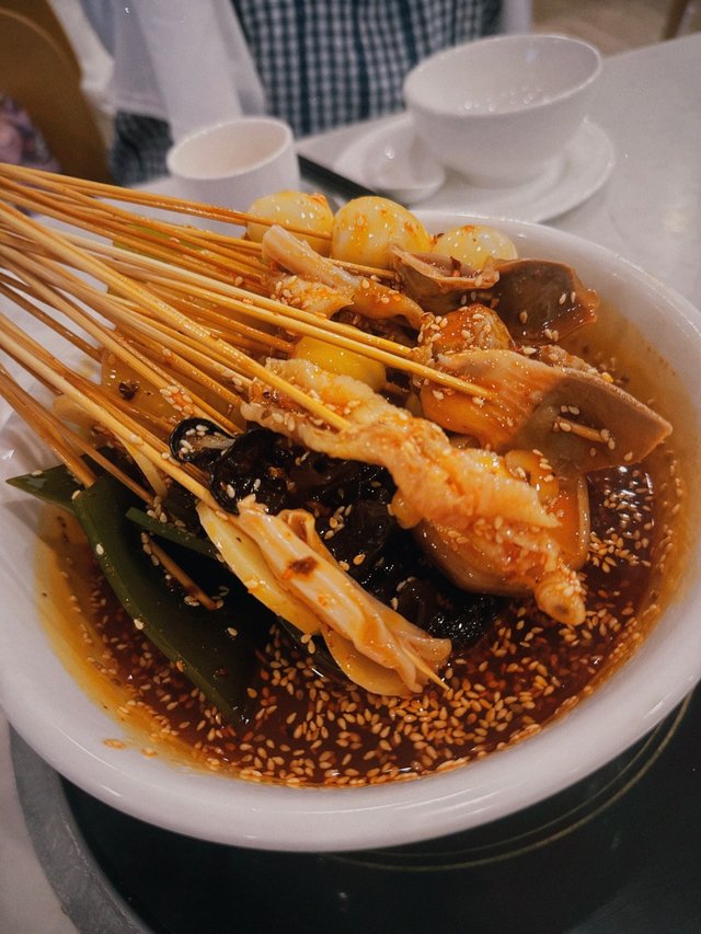 呠呠雞