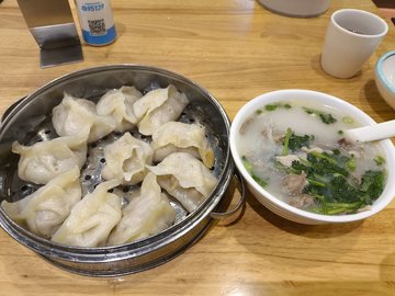 羊肉汤+羊肉蒸饺